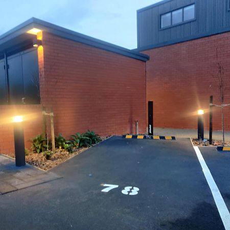 Hereford St Apartment - Christchurch Holiday Homes المظهر الخارجي الصورة