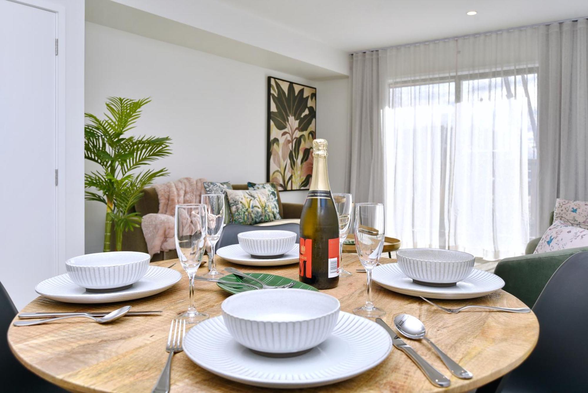 Hereford St Apartment - Christchurch Holiday Homes المظهر الخارجي الصورة